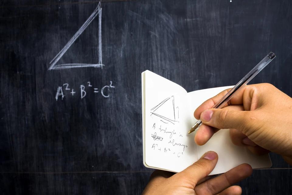 Two schoolgirls broke the rules of math by proving the Pythagorean theorem in an "impossible" way.