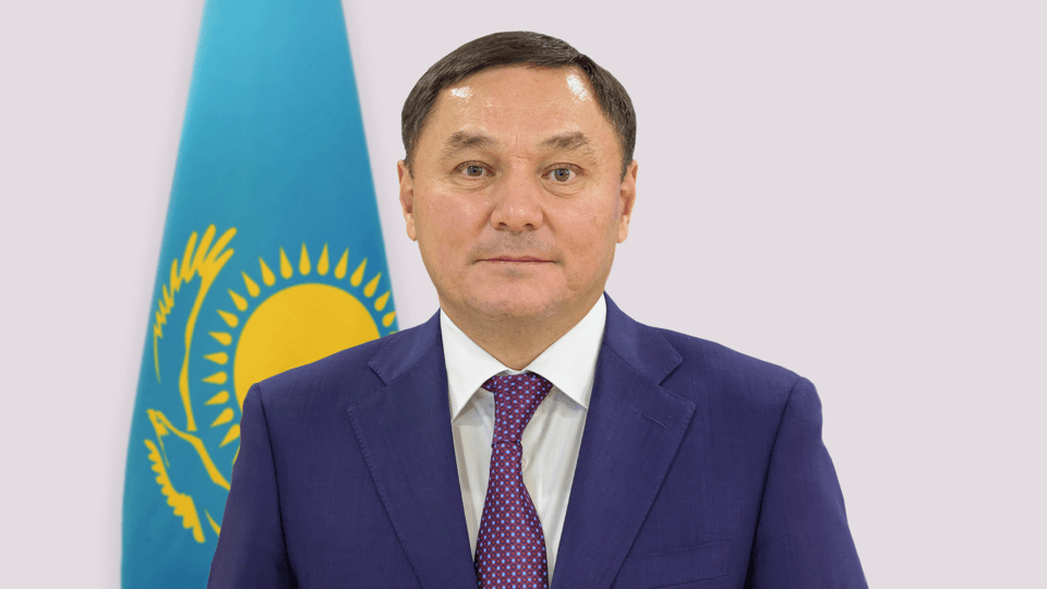 The former sports minister of Kazakhstan has stepped down from his position as head of the Football Federation.