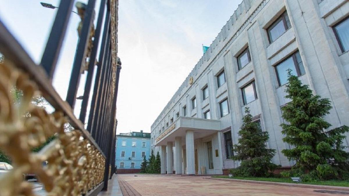 The Embassy of Kazakhstan in Russia has suspended the issuance of Individual Identification Numbers (IIN) to foreigners.