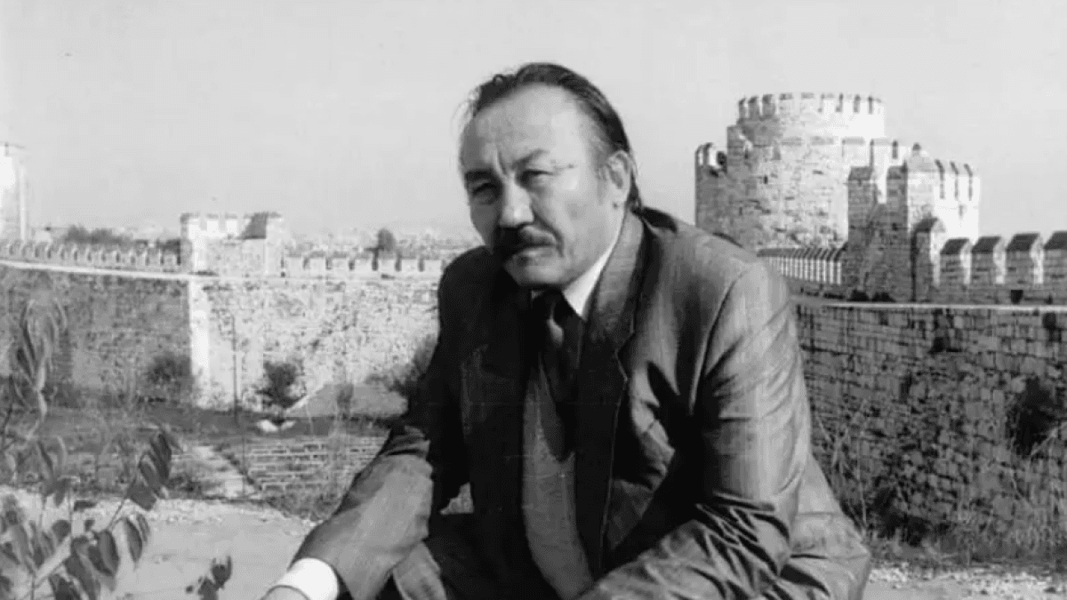 Renowned Kazakh writer Mukhtar Magauin has passed away.