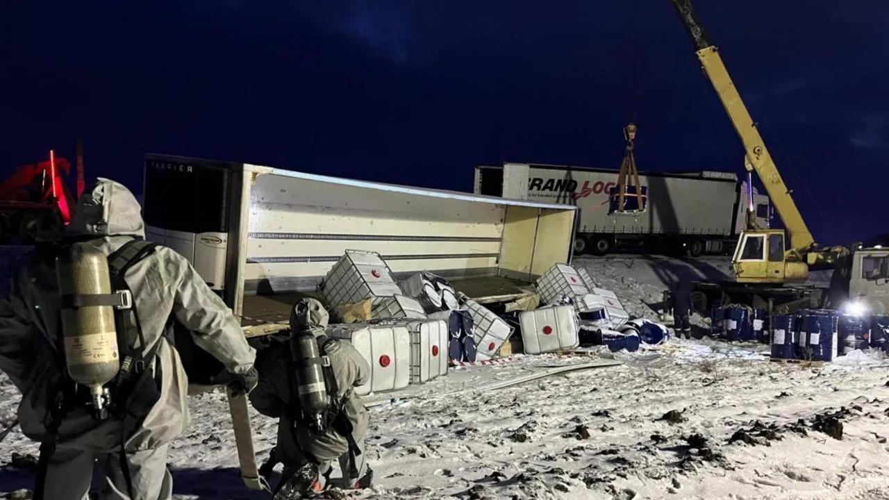 A truck from Belarus overturned in ZKO, preventing a hazardous chemical leak.