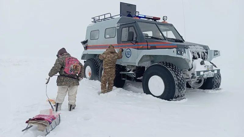 Rescue teams searched through the night for a missing shepherd in the Aktobe region.