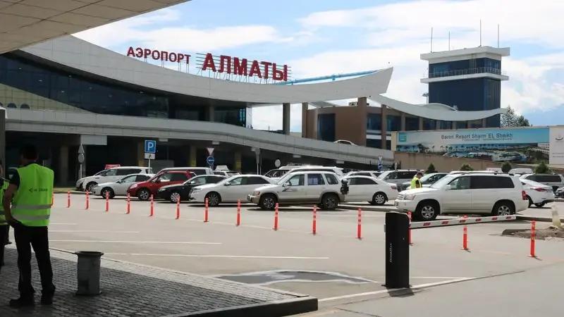 A communal emergency at Almaty airport was captured on video.