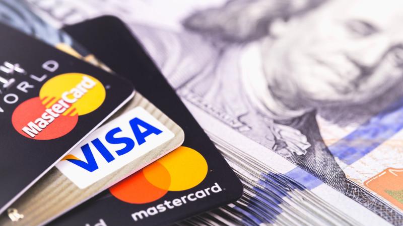 В Казахстане наблюдается значительный рост производства карт Visa и Mastercard.